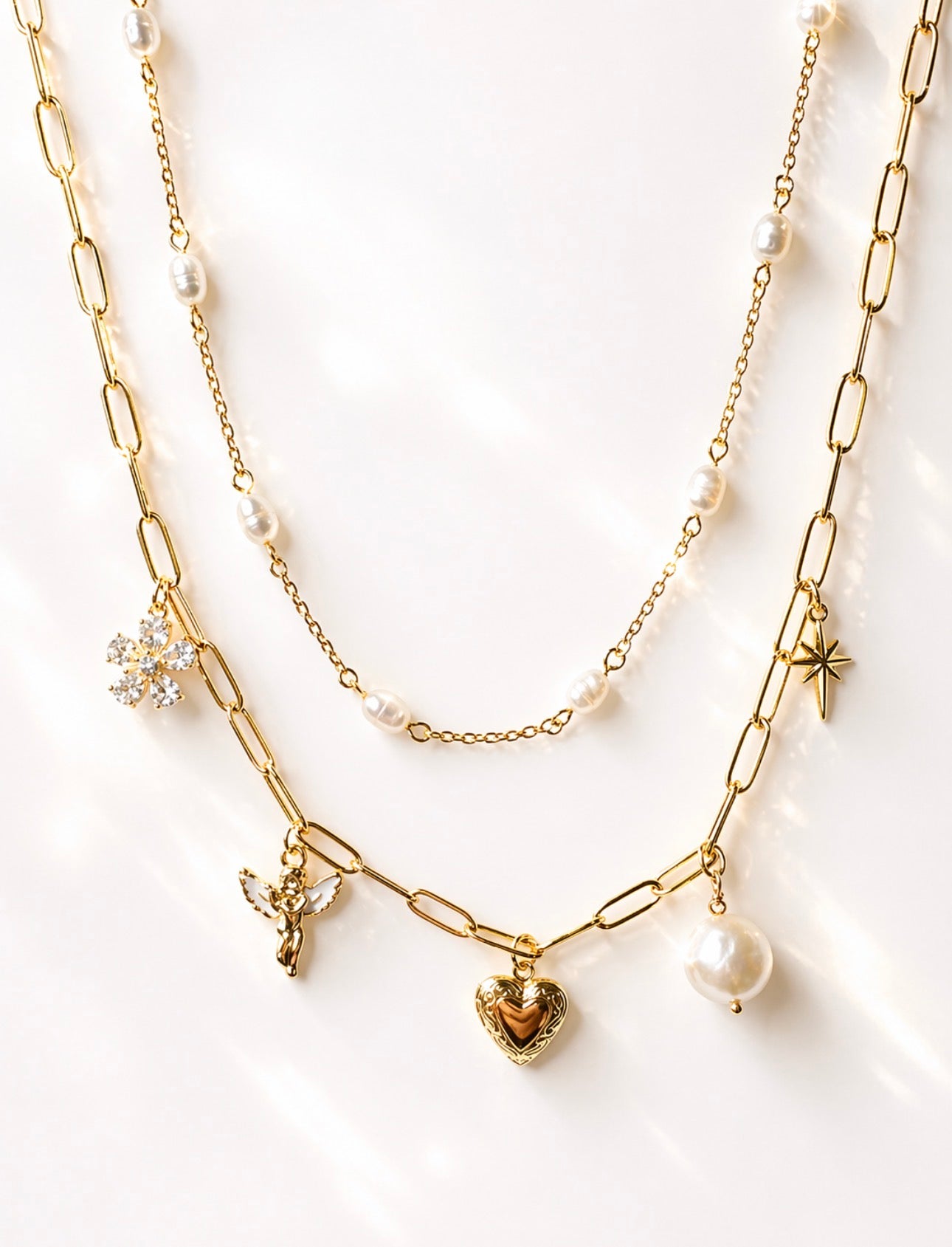 Soft Hearts Club Necklace Set