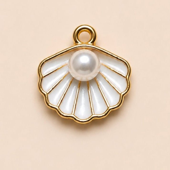 Charms - Scallop Shell