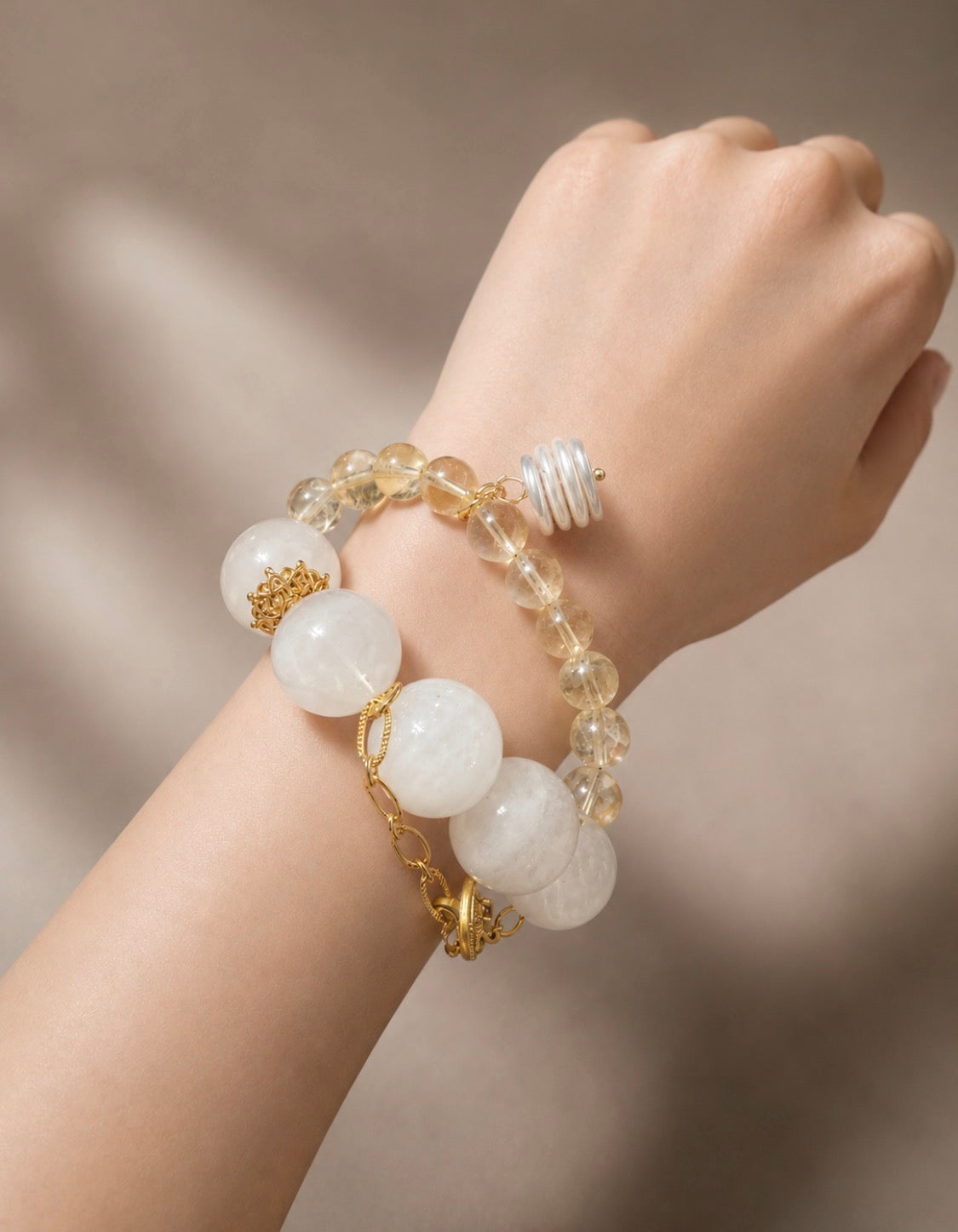 Pearl & Moon